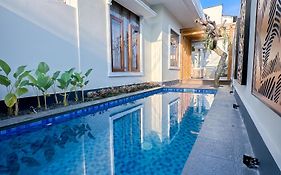 Hening Pool Residence